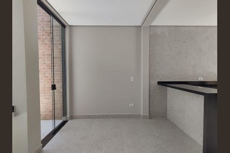 Casa à venda com 3 quartos, 160m² em Parque Sevilha, São Paulo