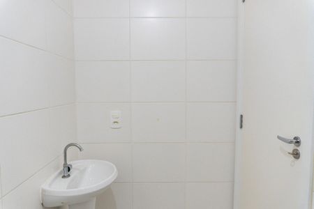 Banheiro da Suíte de apartamento para alugar com 1 quarto, 29m² em Jardim Itacolomi, São Paulo