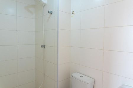 Banheiro da Suíte de apartamento para alugar com 1 quarto, 29m² em Jardim Itacolomi, São Paulo