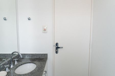 Banheiro da Suíte de apartamento para alugar com 2 quartos, 60m² em Vila da Saúde, São Paulo