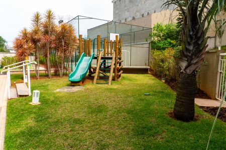 Apartamento para alugar com 60m², 2 quartos e 1 vaga Apartamento para alugar com 60m², 2 quartos e 1 vagaÁrea comum - Playground