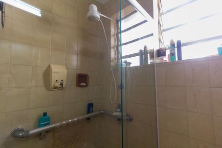 Casa à venda com 110m², 3 quartos e 2 vagas Casa à venda com 110m², 3 quartos e 2 vagasBanheiro 1