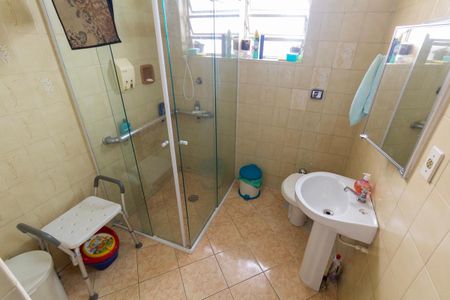 Casa à venda com 110m², 3 quartos e 2 vagas Casa à venda com 110m², 3 quartos e 2 vagasBanheiro 1