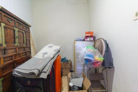 Casa à venda com 110m², 3 quartos e 2 vagas Casa à venda com 110m², 3 quartos e 2 vagasCloset