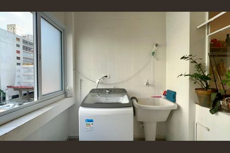 Apartamento à venda com 104m², 3 quartos e 1 vagaÁrea de Serviço