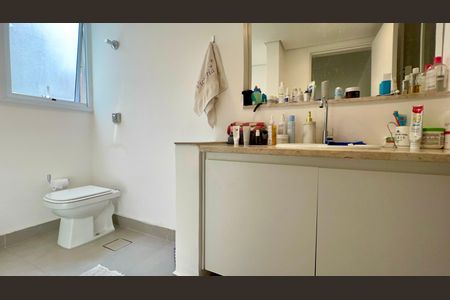 Apartamento à venda com 104m², 3 quartos e 1 vagaBanheiro da Suíte