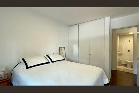 Apartamento à venda com 104m², 3 quartos e 1 vagaQuarto 2