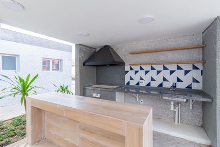 Apartamento para alugar com 43m², 2 quartos e 1 vagaÁrea comum - Churrasqueira