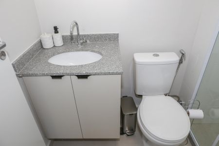 Apartamento para alugar com 34m², 1 quarto e sem vagaBanheiro da Suíte