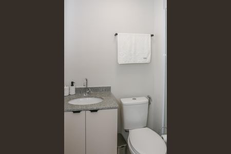 Apartamento para alugar com 34m², 1 quarto e sem vagaBanheiro da Suíte