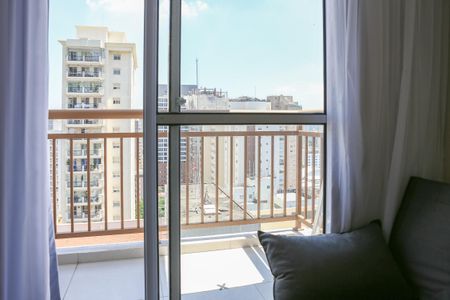 Apartamento para alugar com 34m², 1 quarto e sem vagaSacada