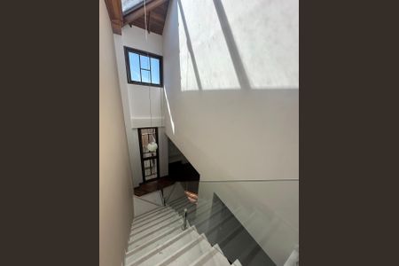 Casa de Condomínio para alugar com 3 quartos, 380m² em Rio do Ouro, São Gonçalo