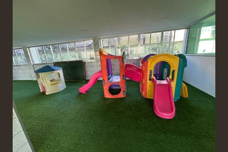 Apartamento para alugar com 70m², 2 quartos e 1 vagaÁrea comum - Playground