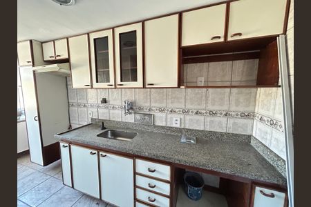 Apartamento para alugar com 70m², 2 quartos e 1 vagaCozinha
