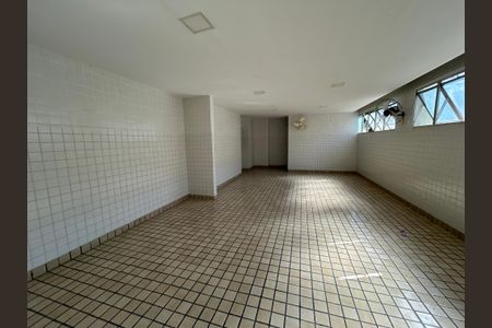 Apartamento para alugar com 70m², 2 quartos e 1 vagaÁrea comum - Salão de festas