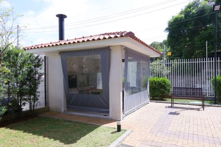 Apartamento para alugar com 32m², 2 quartos e sem vagaÁrea comum - Churrasqueira