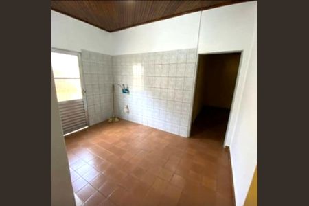 Casa Frente de casa à venda com 5 quartos, 120m² em Parque Independencia, São Paulo