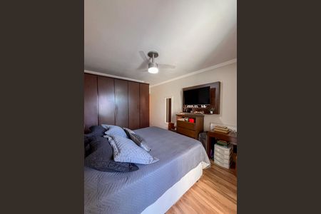 Casa à venda com 110m², 3 quartos e 2 vagasSuite 