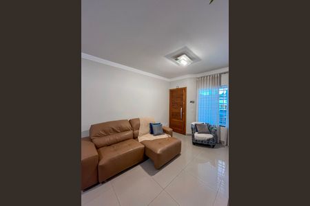 Casa à venda com 110m², 3 quartos e 2 vagasSala