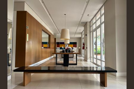 Apartamento à venda com 99m², 2 quartos e 1 vagaHall de entrada