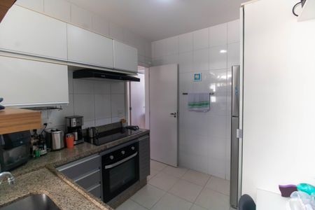 Apartamento à venda com 80m², 2 quartos e sem vagaCozinha e Área de Serviço