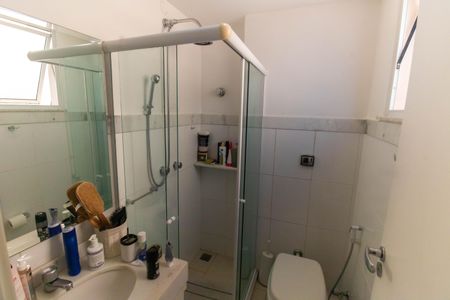 Apartamento à venda com 80m², 2 quartos e sem vaga Apartamento à venda com 80m², 2 quartos e sem vagaBanheiro da Suíte