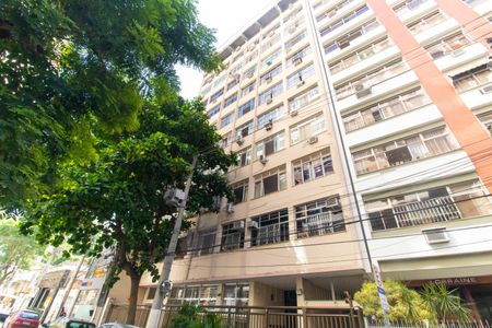 Apartamento à venda com 80m², 2 quartos e sem vaga Apartamento à venda com 80m², 2 quartos e sem vagaFachada
