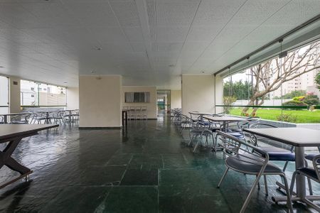 Apartamento à venda com 114m², 3 quartos e 2 vagas Apartamento à venda com 114m², 3 quartos e 2 vagasSalão de Festas