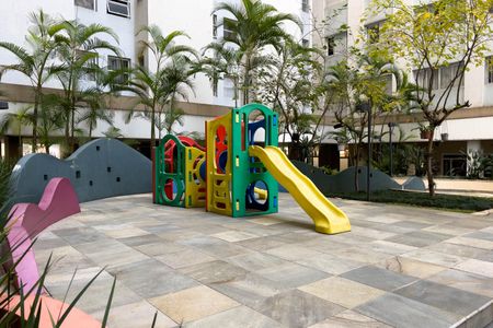 Studio para alugar com 28m², 1 quarto e sem vaga Studio para alugar com 28m², 1 quarto e sem vagaPlayground