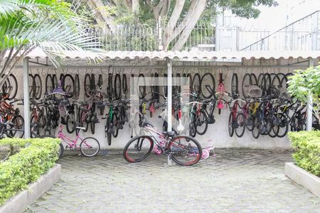 Apartamento à venda com 60m², 2 quartos e 1 vaga Apartamento à venda com 60m², 2 quartos e 1 vagaÁrea comum - Biciletário