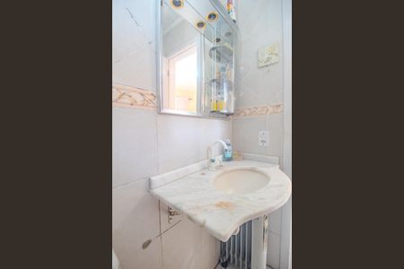 Casa de condomínio para alugar com 99m², 3 quartos e 1 vaga Casa de condomínio para alugar com 99m², 3 quartos e 1 vagaBanheiro da Suíte