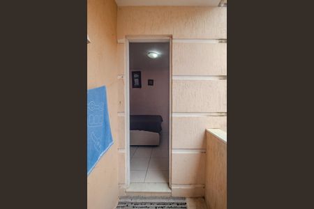 Casa de condomínio para alugar com 99m², 3 quartos e 1 vaga Casa de condomínio para alugar com 99m², 3 quartos e 1 vagaVaranda