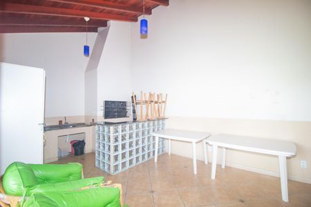 Casa de condomínio para alugar com 99m², 3 quartos e 1 vaga Casa de condomínio para alugar com 99m², 3 quartos e 1 vagaÁrea comum - Salão de festas