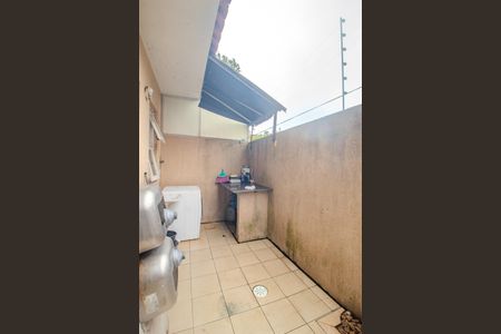 Casa de condomínio para alugar com 99m², 3 quartos e 1 vaga Casa de condomínio para alugar com 99m², 3 quartos e 1 vagaArea de serviço/Quintal/churrasqueira