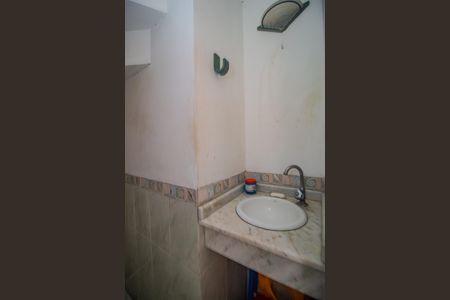 Casa de condomínio para alugar com 99m², 3 quartos e 1 vaga Casa de condomínio para alugar com 99m², 3 quartos e 1 vagaBanheiro