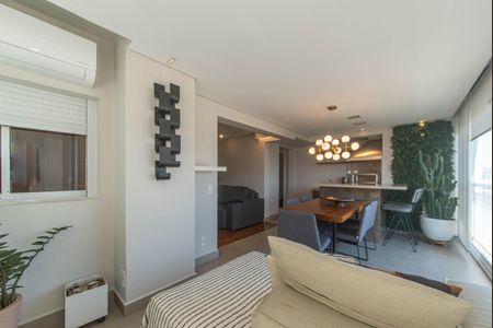 Apartamento para alugar com 100m², 3 quartos e 2 vagas Apartamento para alugar com 100m², 3 quartos e 2 vagasVaranda