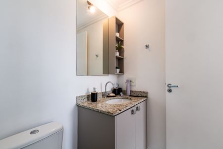 Apartamento à venda com 75m², 3 quartos e 1 vagaSuite - Banheiro