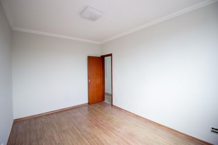 Apartamento à venda com 177m², 3 quartos e 2 vagas Apartamento à venda com 177m², 3 quartos e 2 vagasQuarto 2