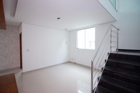 Sala de apartamento à venda com 3 quartos, 177m² em Europa, Contagem