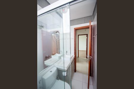 Apartamento à venda com 177m², 3 quartos e 2 vagas Apartamento à venda com 177m², 3 quartos e 2 vagasBanheiro Social