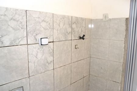 Banheiro de kitnet/studio para alugar com 1 quarto, 42m² em Consolação, São Paulo
