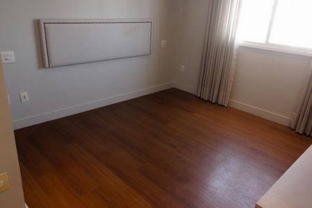 Apartamento para alugar com 111m², 2 quartos e 2 vagasSuíte