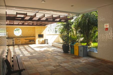 Apartamento para alugar com 111m², 2 quartos e 2 vagasÁrea comum - Churrasqueira