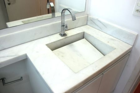 Apartamento para alugar com 111m², 2 quartos e 2 vagasBanheiro da Suíte