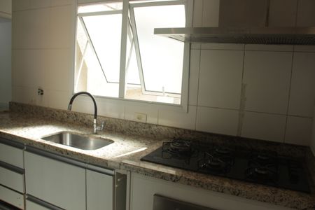 Apartamento para alugar com 111m², 2 quartos e 2 vagasCozinha e Área de Serviço