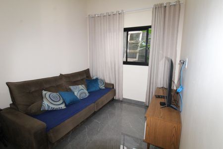 Casa de condomínio para alugar com 230m², 3 quartos e 4 vagasSala 2