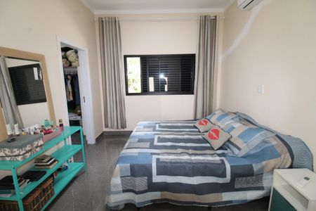 Casa de condomínio para alugar com 230m², 3 quartos e 4 vagasSuíte 3