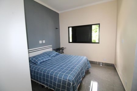 Casa de condomínio para alugar com 230m², 3 quartos e 4 vagasSuíte 2