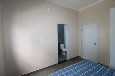 Casa de condomínio para alugar com 230m², 3 quartos e 4 vagasSuíte 2