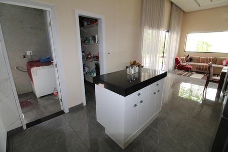 Casa de condomínio para alugar com 230m², 3 quartos e 4 vagasCozinha